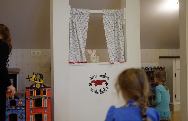 Teatrikuu koolivaheaeg Iloni Imedemaal